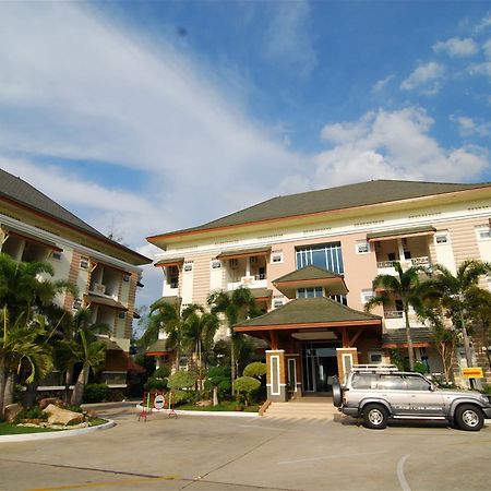 Sabai Hotel Nakhon Ratchasima Exterior photo