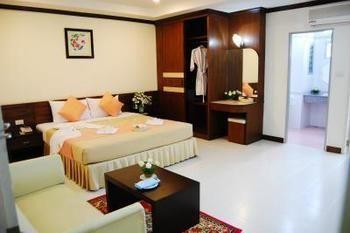 Sabai Hotel Nakhon Ratchasima Exterior photo
